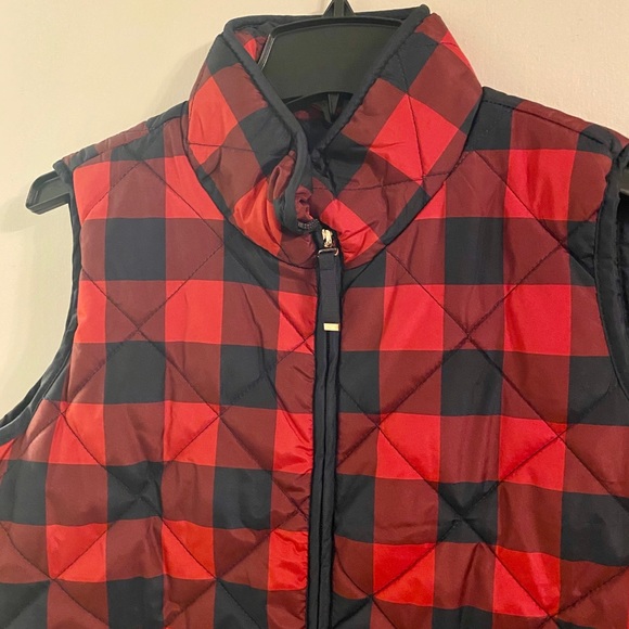 NWT US Polo red & navy buffalo check vest XL - Picture 2 of 8